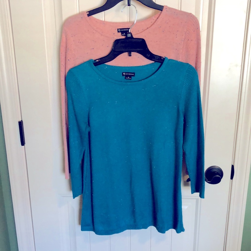Light weight sweaters with 3/4 length sleeves in teal and coral, buy 1 or 2.